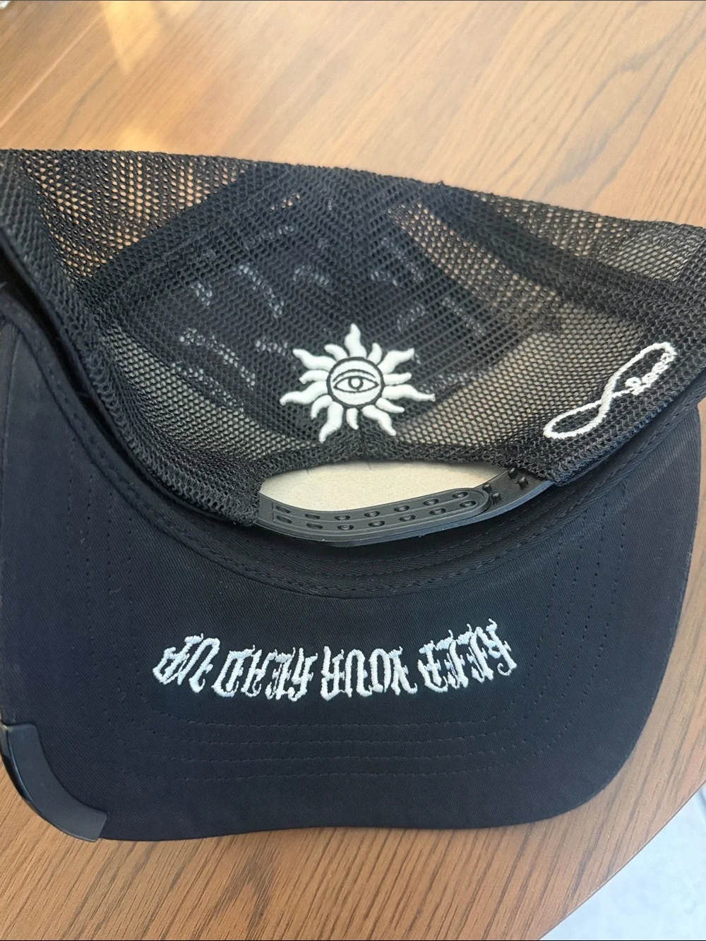 N/A stylish black